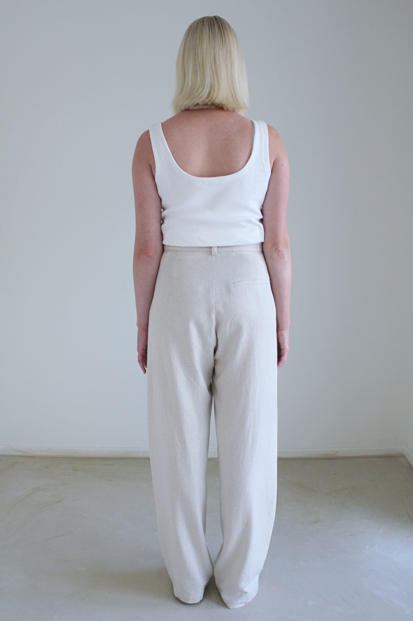 The Wide Leg Linen Trouser - Image 5