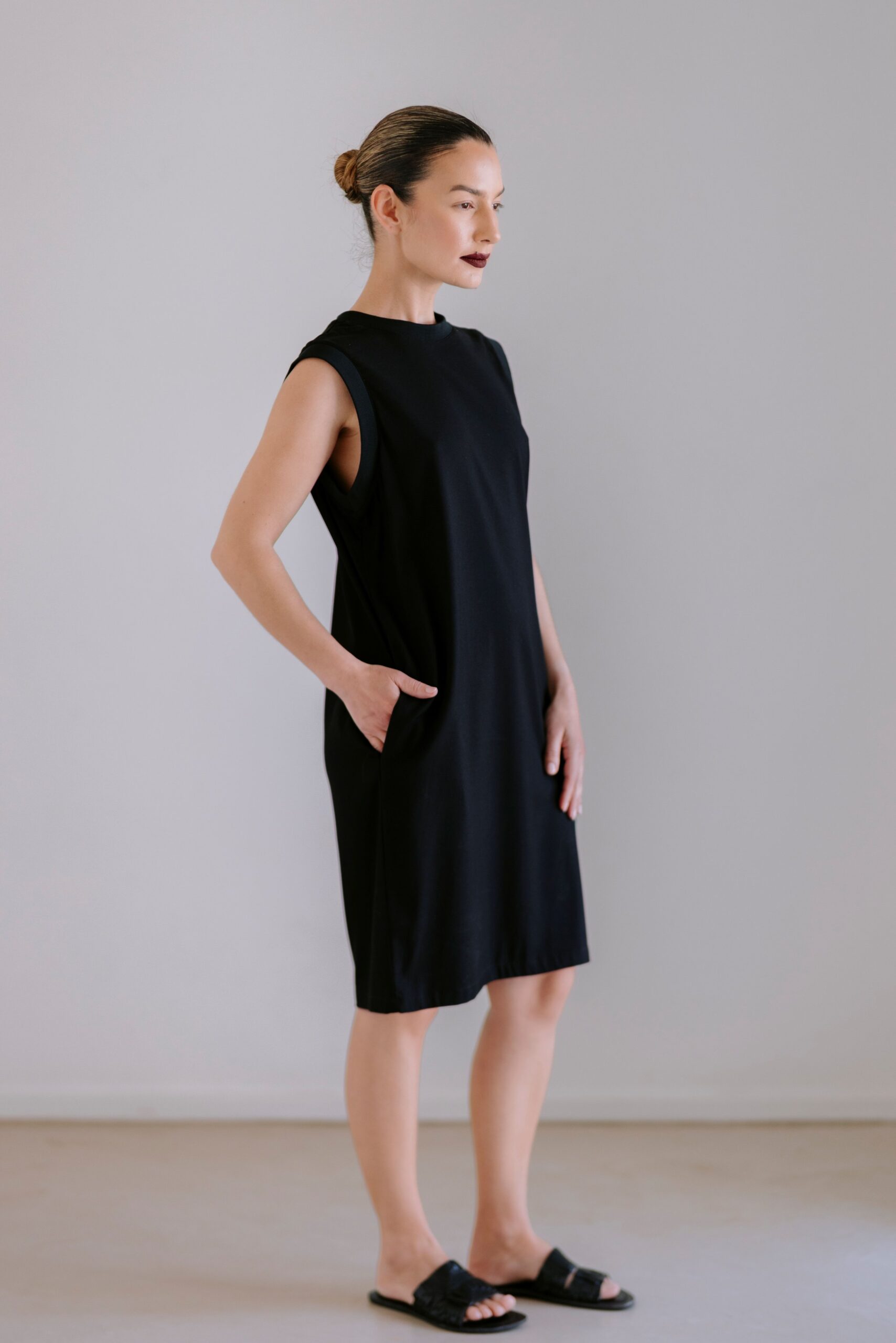 Midi Shift Dress In Viscose - Black - Image 2