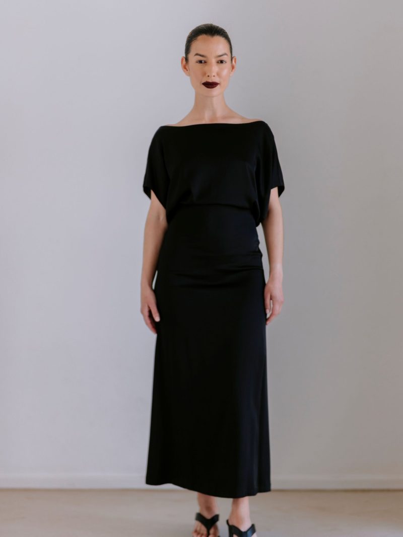 Slouch Waist Dress in Viscose - Black