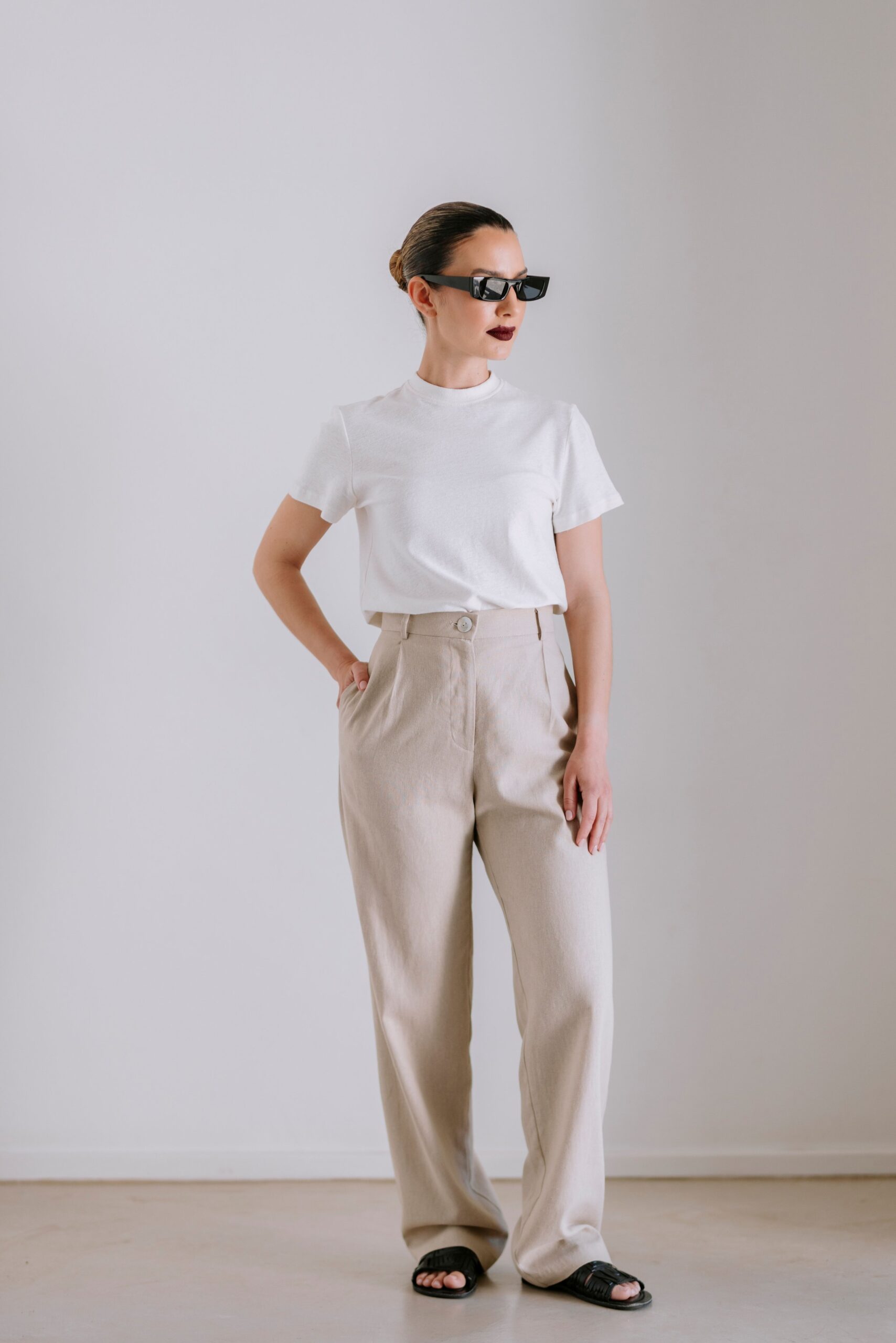 Effortless Linen Trouser - Sand - Image 2