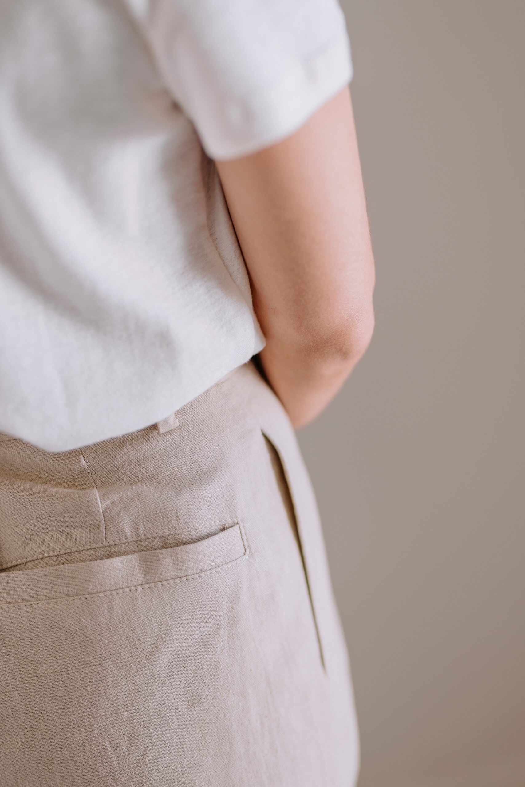 Effortless Linen Trouser - Sand - Image 6