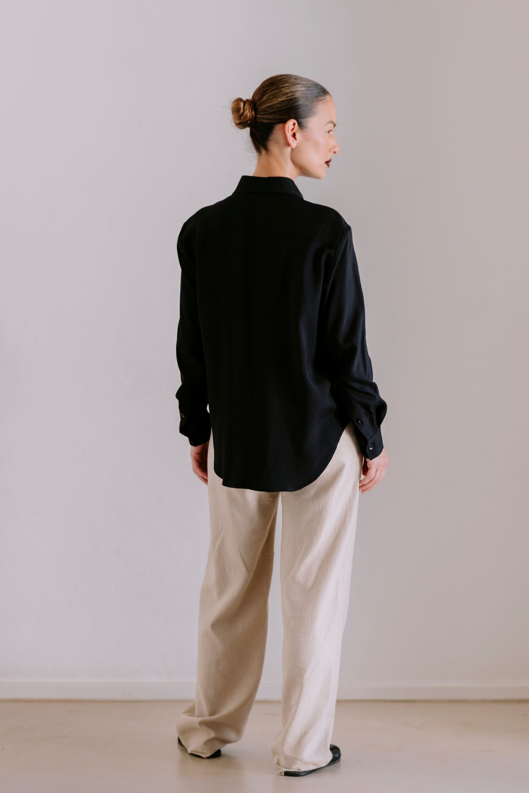 Relaxed Summer Shirt - Black - Image 4