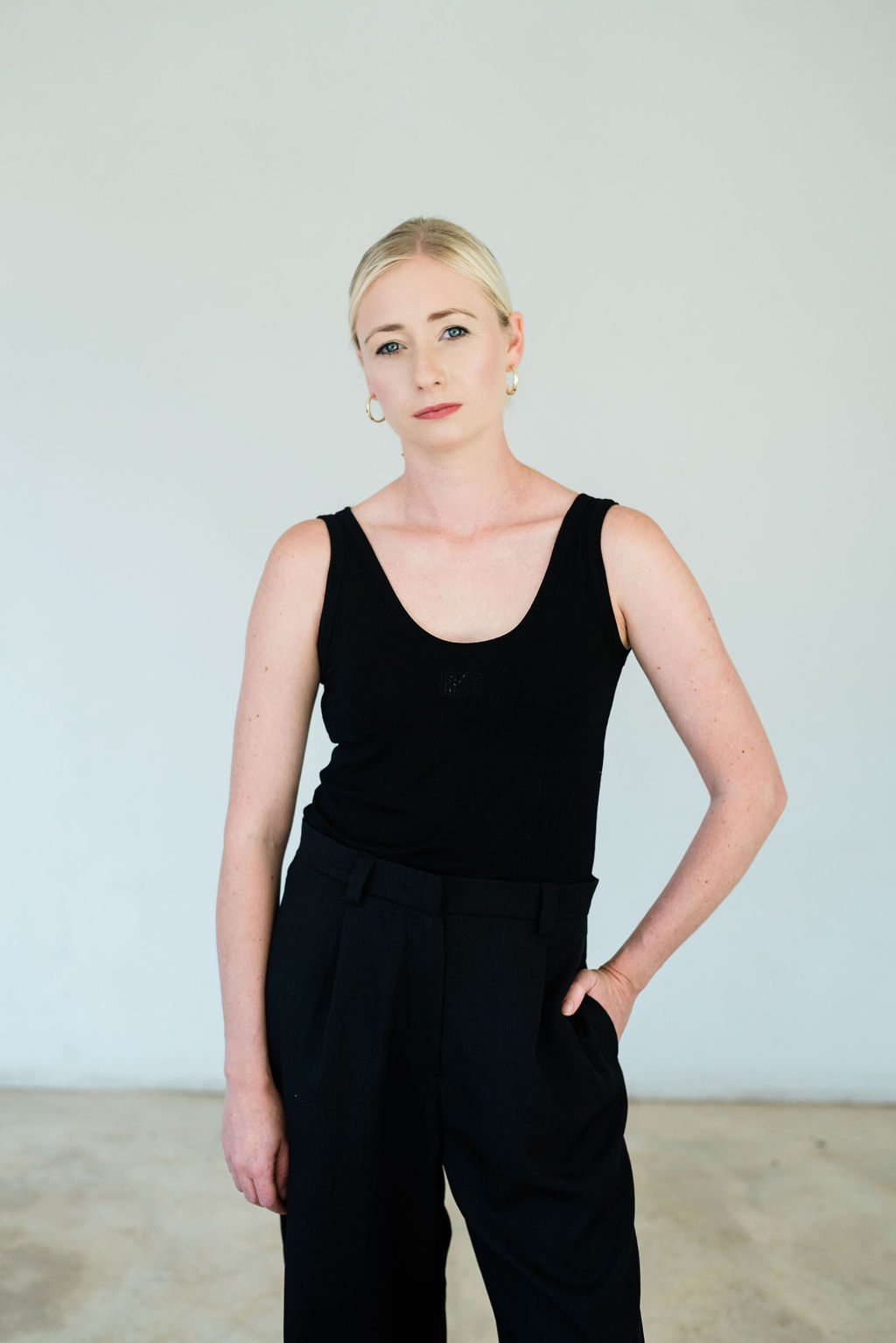 The Scoop Neck Tank - Black