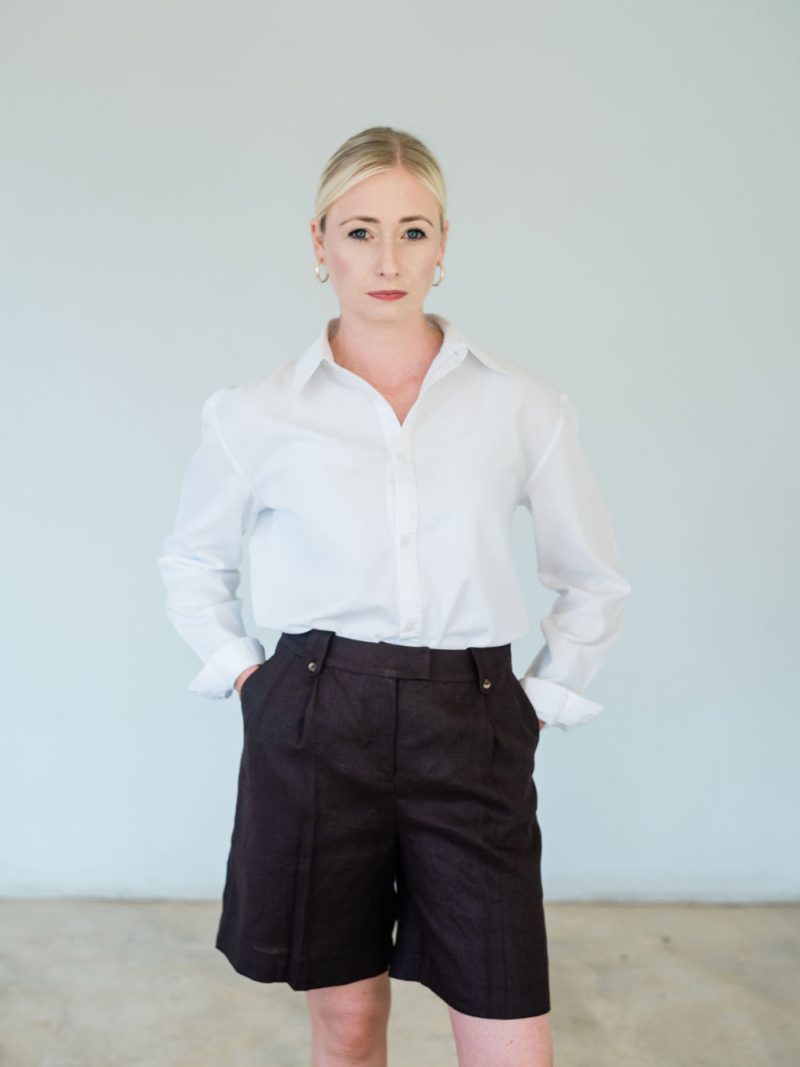 The Tailored Linen Short - Brown