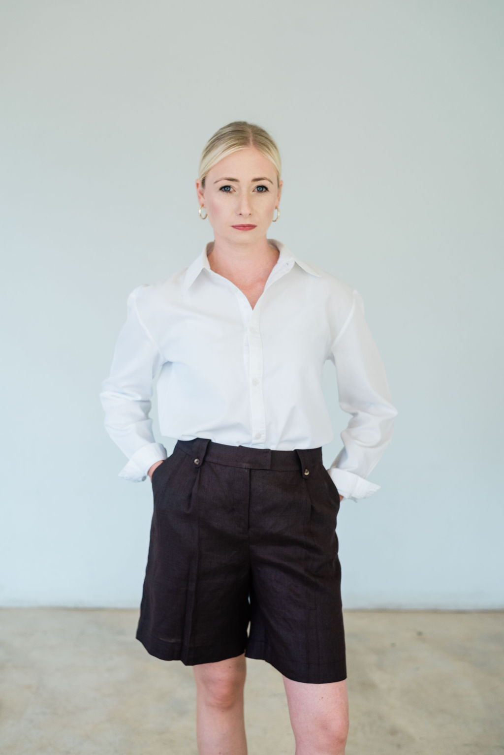 The Tailored Linen Short - Brown